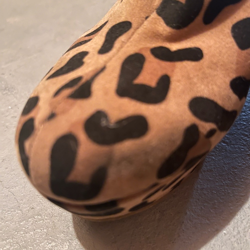 Boots - Picture 5 of 5